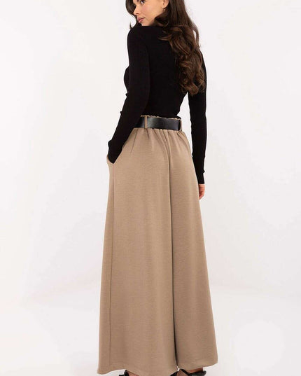 Women trousers model 218449