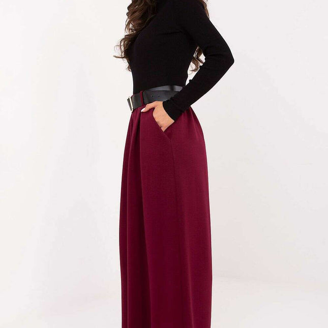 Women trousers model 218450