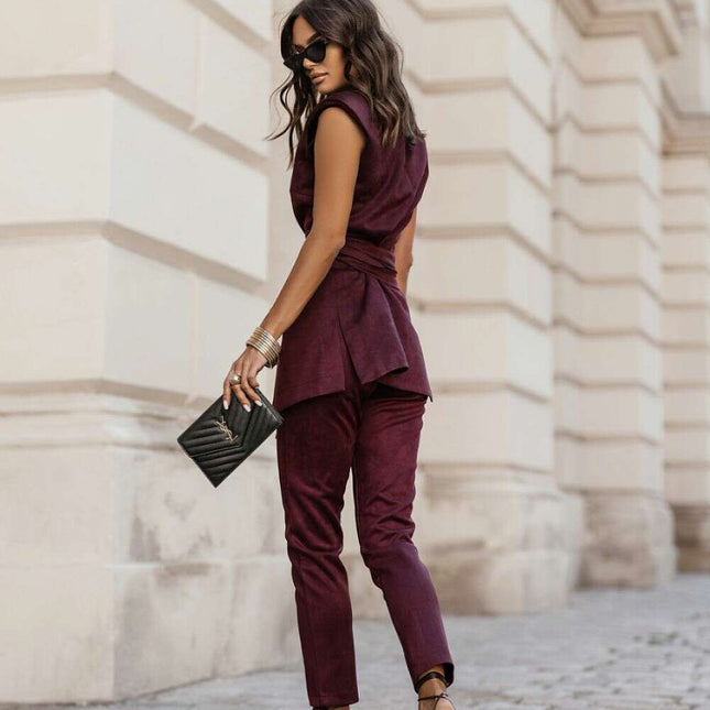 Women trousers model 218576
