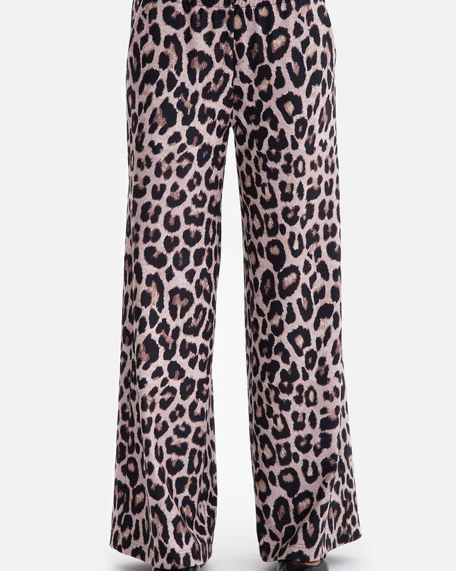 Women trousers model 218655