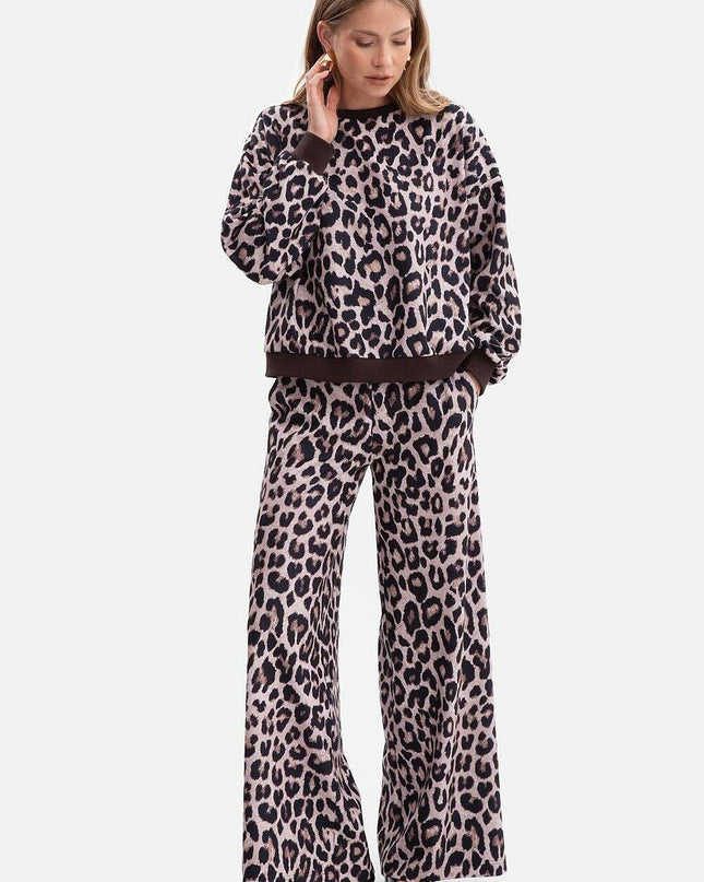 Women trousers model 218655