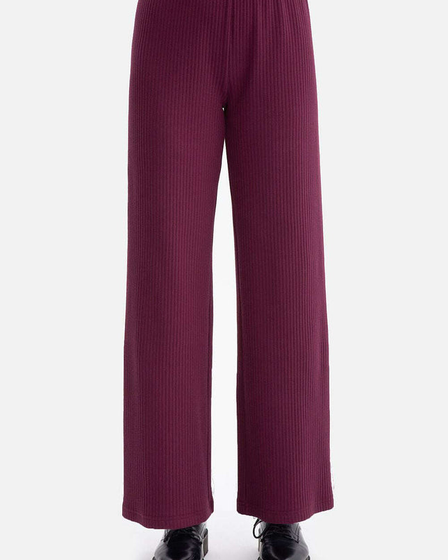 Women trousers model 218661