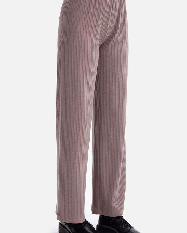 Women trousers model 218662