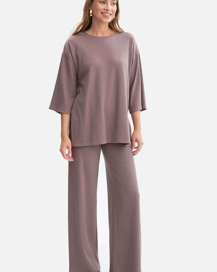 Women trousers model 218662