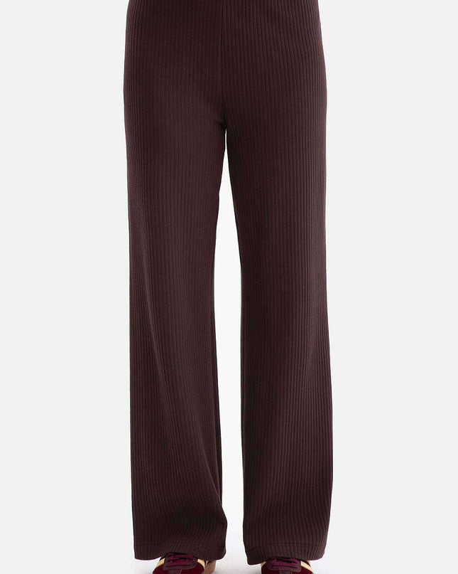 Women trousers model 218663