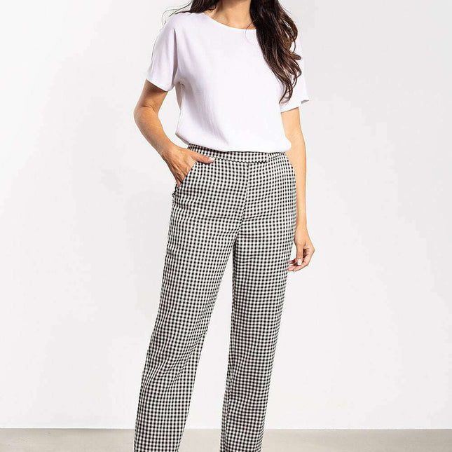 Women trousers model 218973