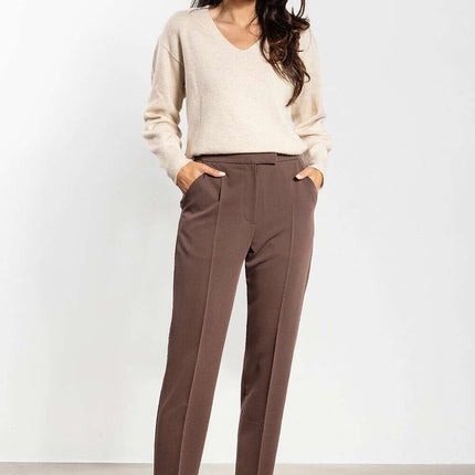 Women trousers model 218977