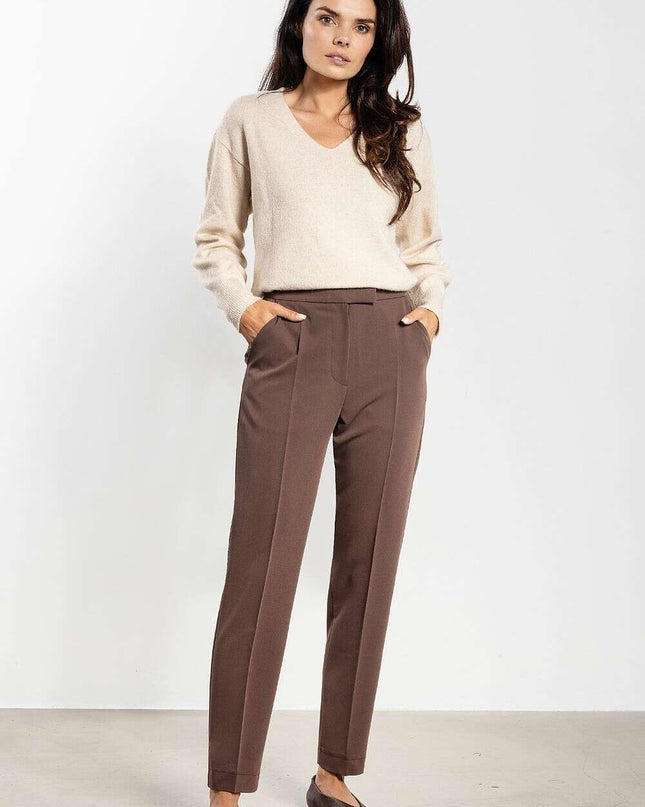 Women trousers model 218977