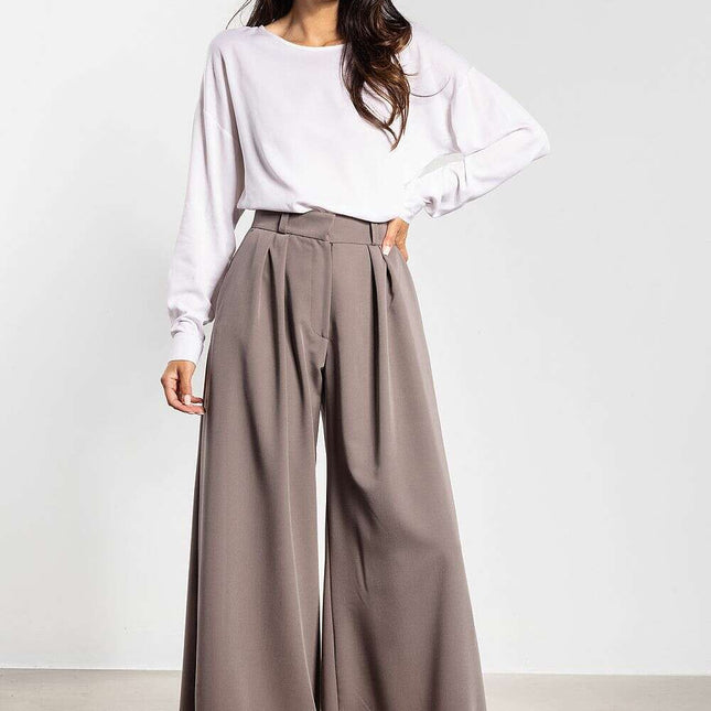 Women trousers model 218986