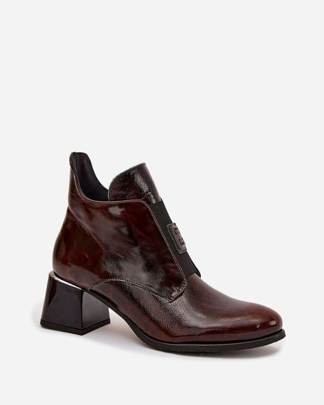 Heel boots model 219404