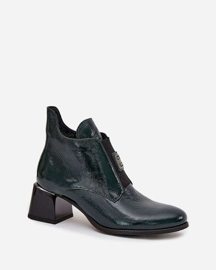 Heel boots model 219404