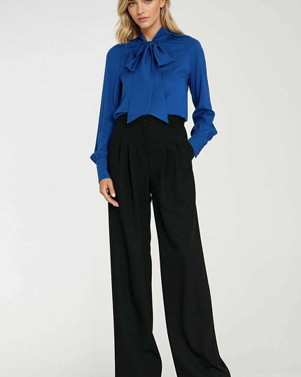 Women trousers model 219776
