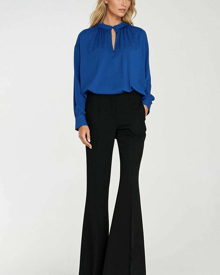 Women trousers model 219779