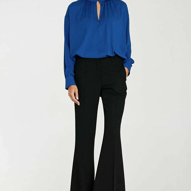 Women trousers model 219779