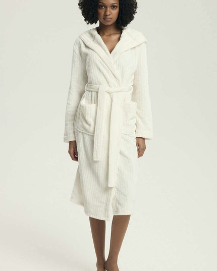 Women’s Hooded Quilted Bathrobe – Plush Pockets & Adjustable Tie