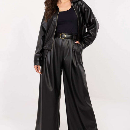 Women trousers model 219883