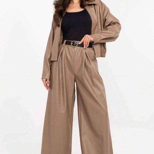 Women trousers model 219887