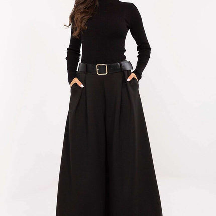 Women trousers model 220011