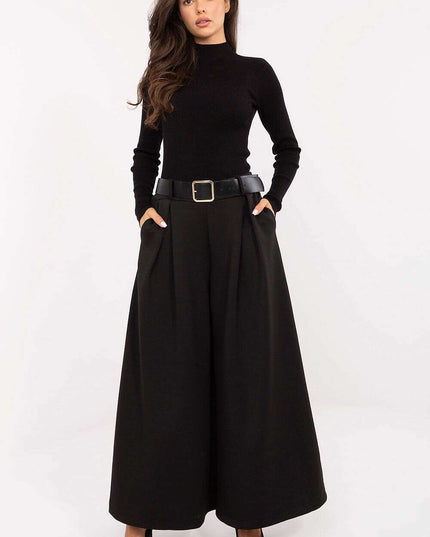 Women trousers model 220011