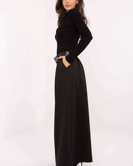 Women trousers model 220011