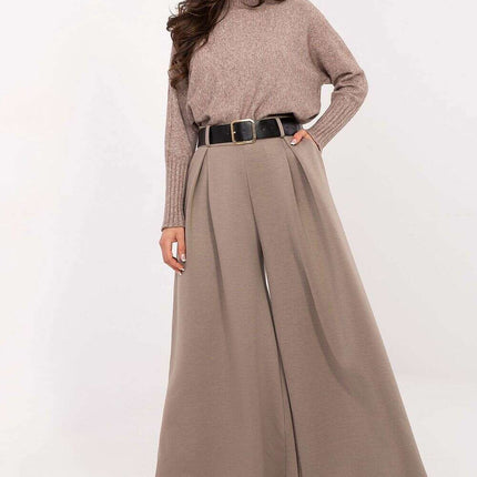 Women trousers model 220012