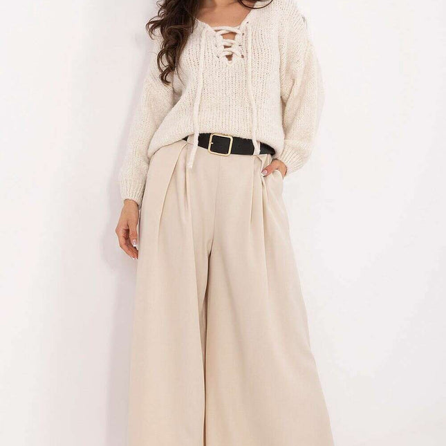 Women trousers model 220023