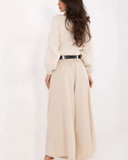 Women trousers model 220023