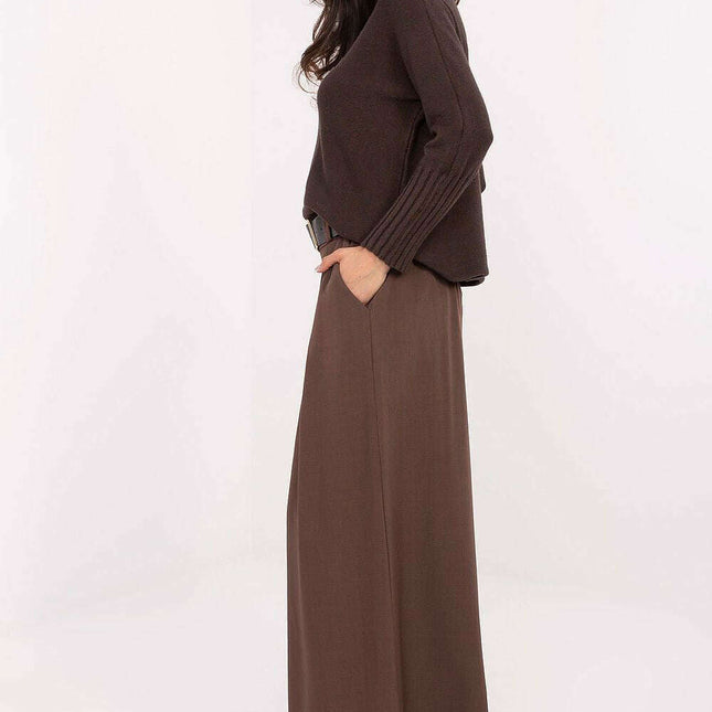 Women trousers model 220025