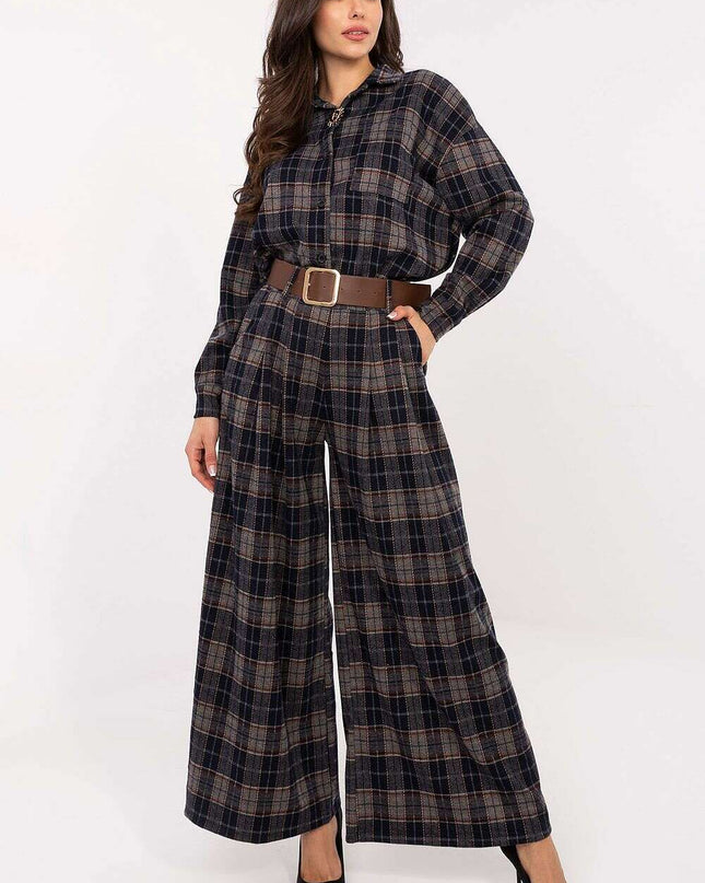 Women trousers model 220033