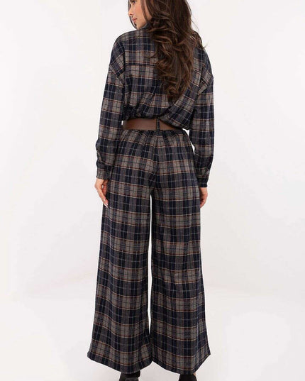 Women trousers model 220033