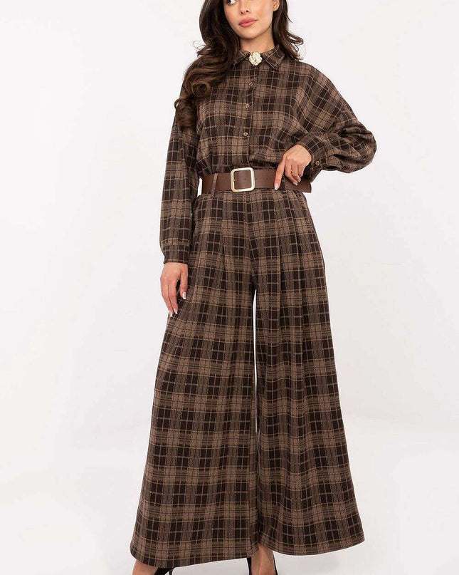 Women trousers model 220035