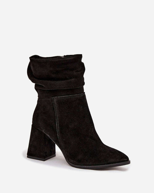 Heel boots model 220193
