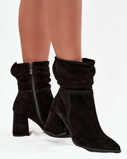 Heel boots model 220193