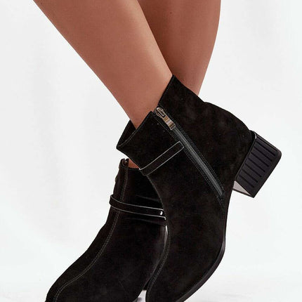 Heel boots model 220200