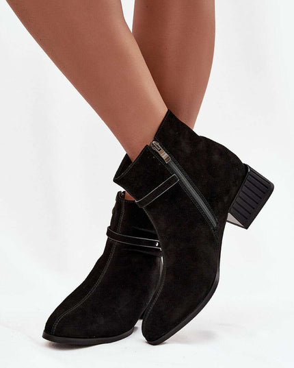 Heel boots model 220200