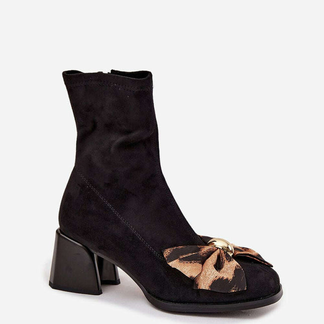 Heel boots model 220203