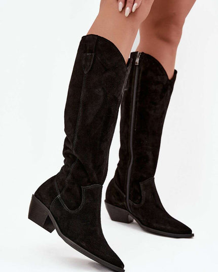 Heel boots model 220210