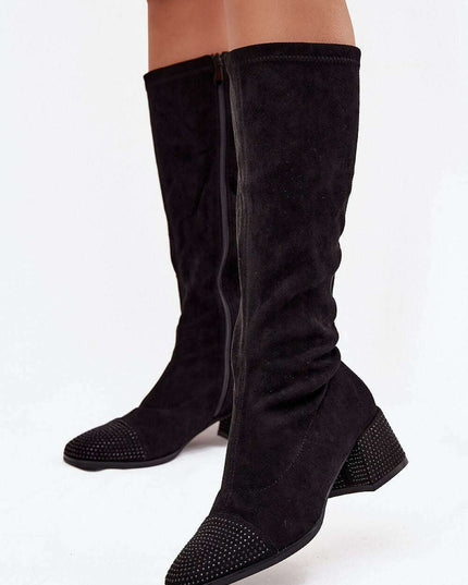 Heel boots model 220220