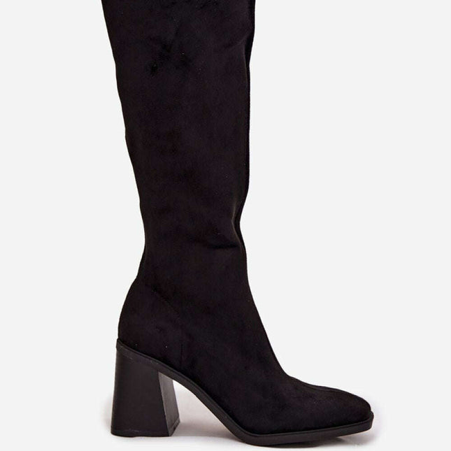 Heel boots model 220222