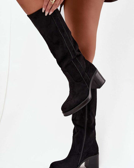 Heel boots model 220224