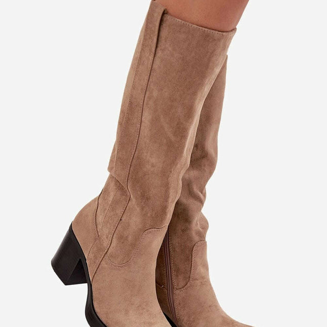 Heel boots model 220225