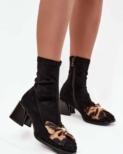 Heel boots model 220203