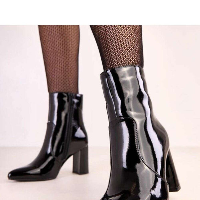 Heel boots model 220251