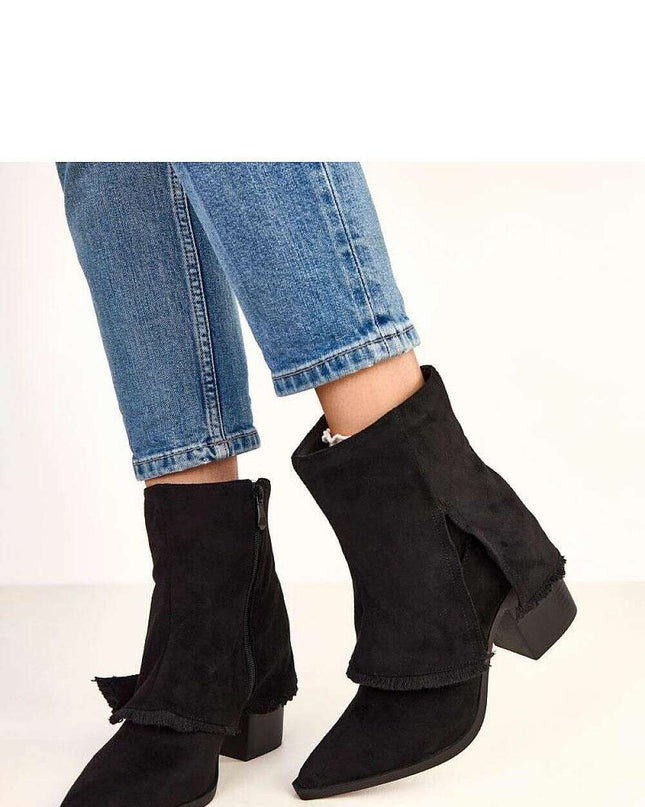 Heel boots model 220268