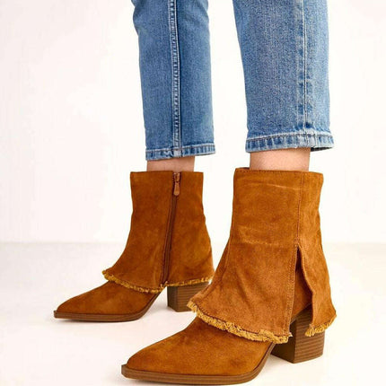 Heel boots model 220270