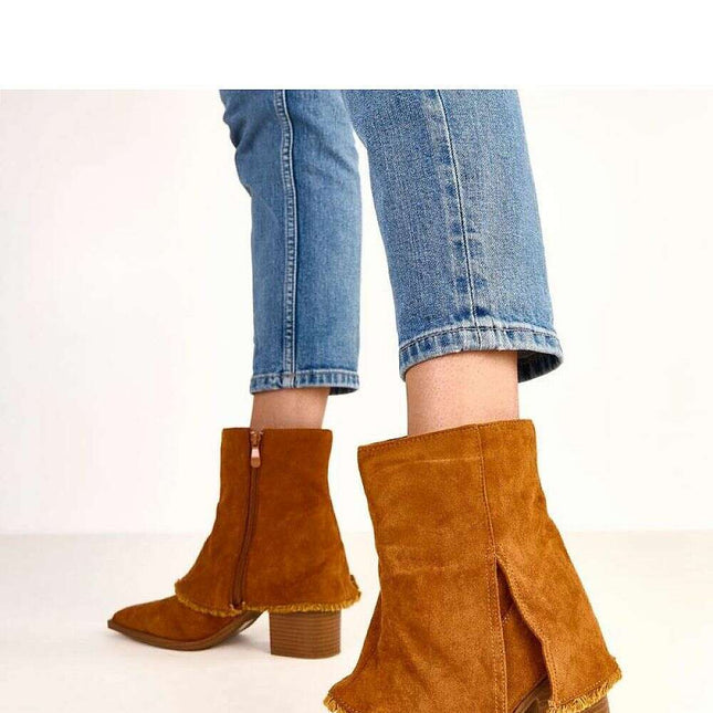 Heel boots model 220270