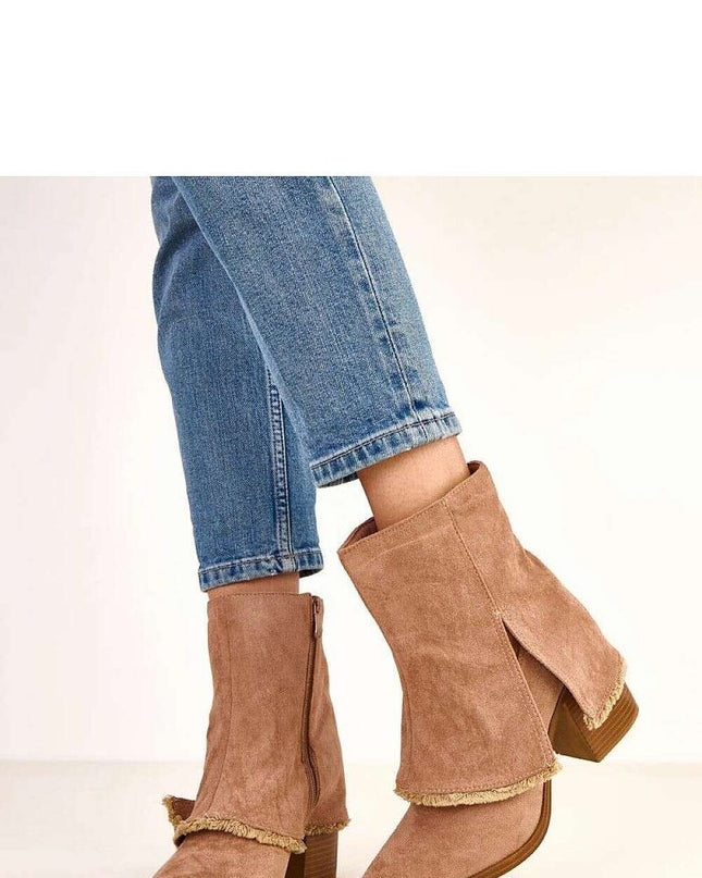 Heel boots model 220271