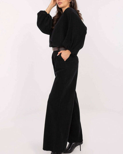 Women trousers model 220280