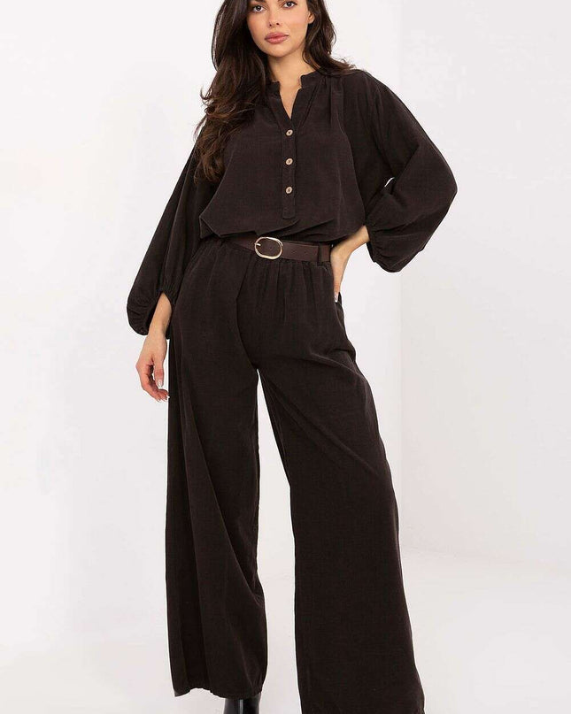 Women trousers model 220282
