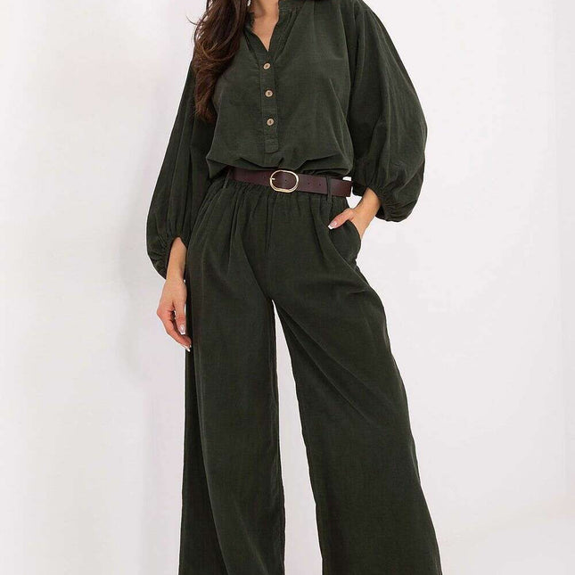 Women trousers model 220283